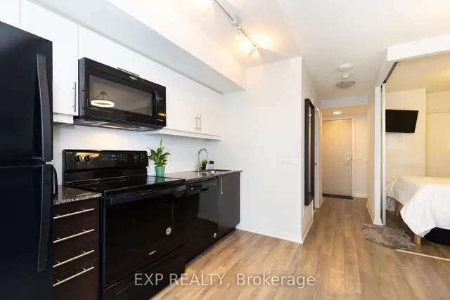 Additional image 8 of 30 Meadowglen Pl Unit 707