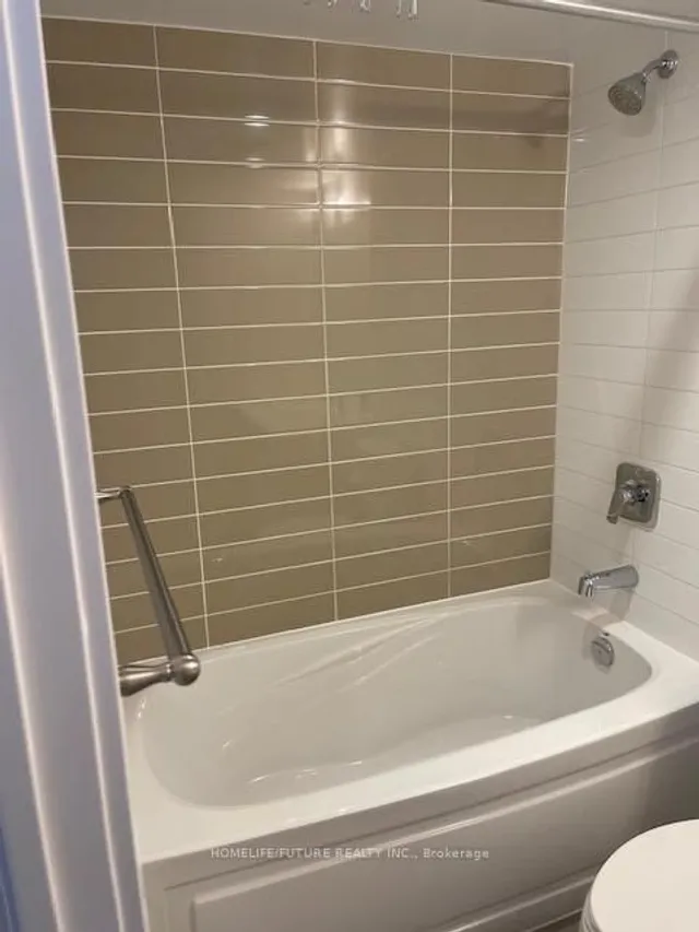 Additional image 6 of 125 Redpath Ave Unit 510