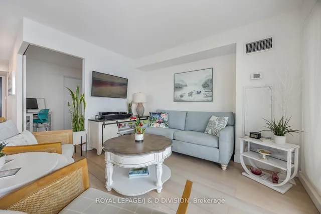 Additional image 16 of 410 Queens Quay Unit 1203