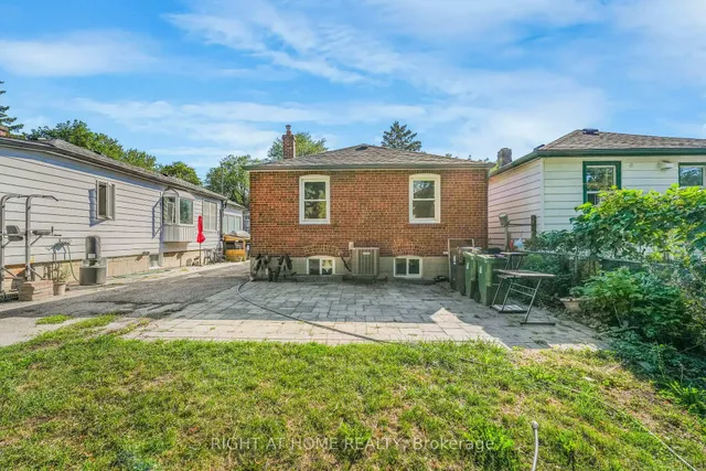 Additional image 22 of 36 Vanbrugh Ave