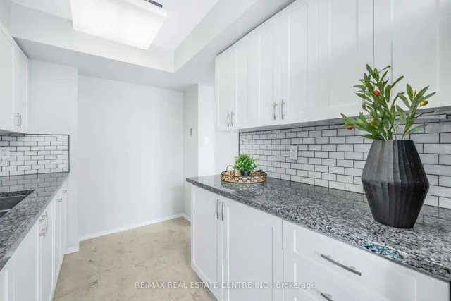 Additional image 30 of 3233 Eglinton Ave Unit 407