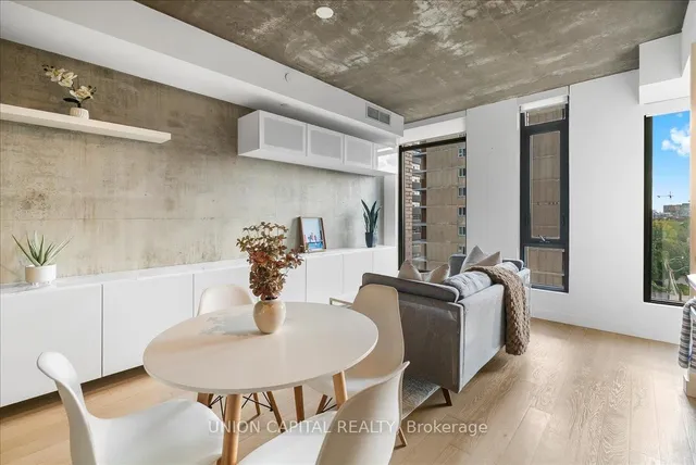 Additional image 4 of 111 Bathurst St Unit 505