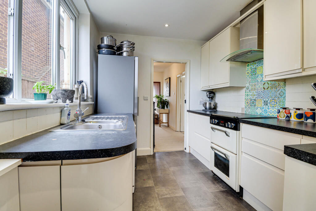 Additional image 3 of Colney Heath Lane, St Albans, AL4