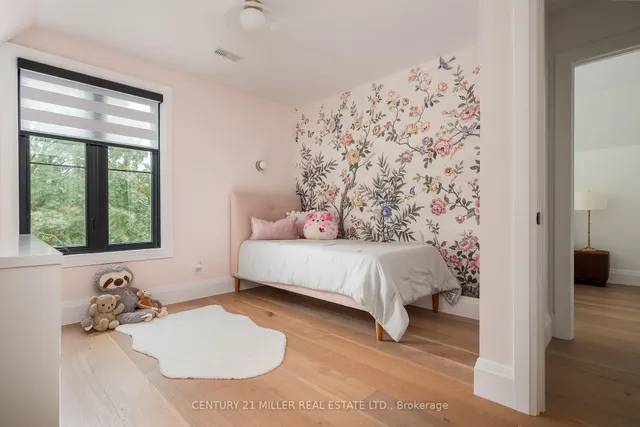 Additional image 40 of 935 Harvey Pl