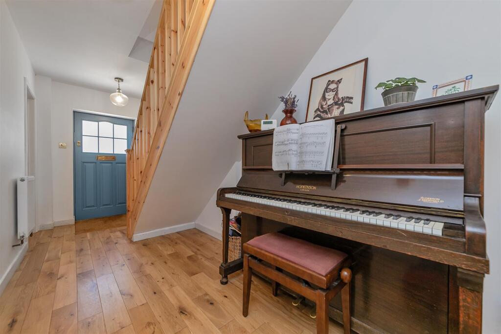 Additional image 26 of Butterfield Road, Wheathampstead, St. Albans