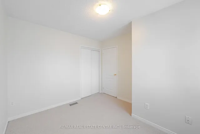 Additional image 24 of 4834 Capri Cres