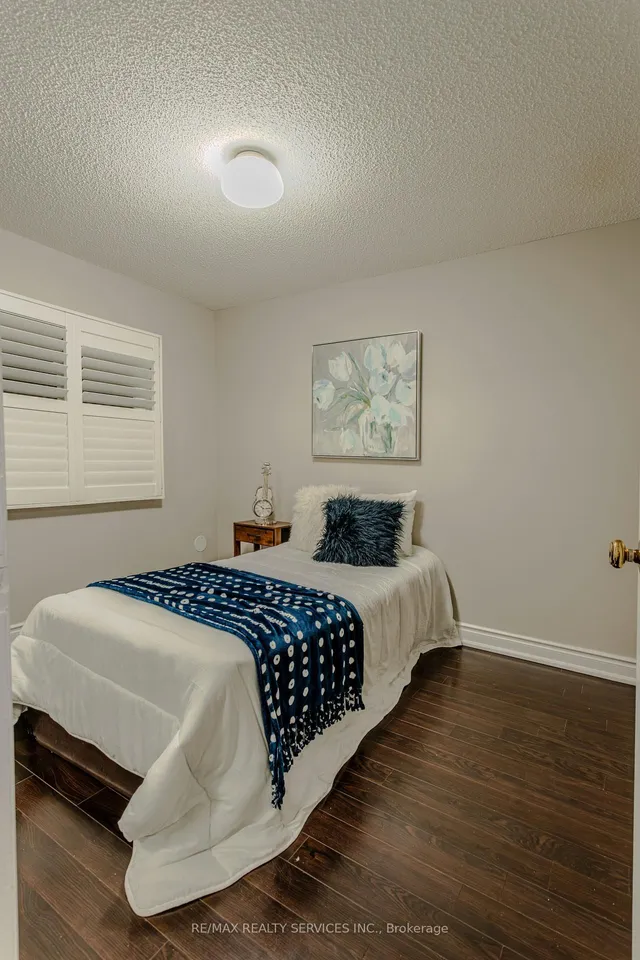 Additional image 29 of 32 Heddon Crt