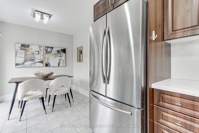 Additional image 18 of 6 Studebaker Tr