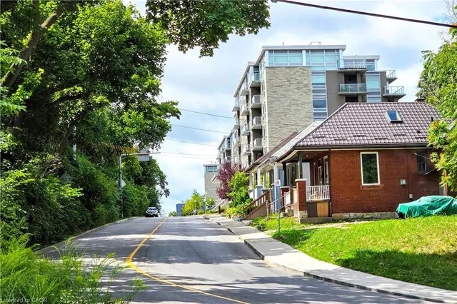 Additional image 28 of 479 Charlton Ave Unit 408