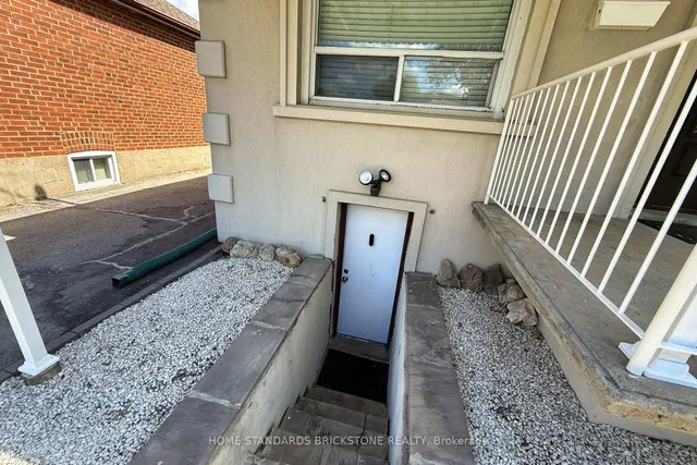 Additional image 37 of 19 Granite St