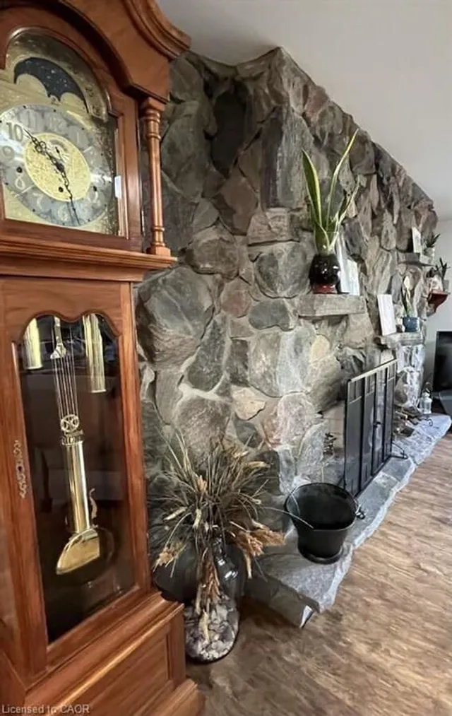 Additional image 24 of 915 Governors Rd