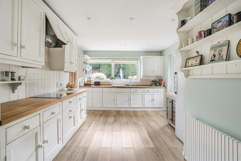 Additional image 9 of Leonards Close, Welwyn