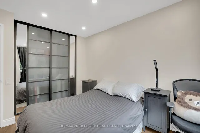 Additional image 17 of 33 Sheppard Ave Unit 500