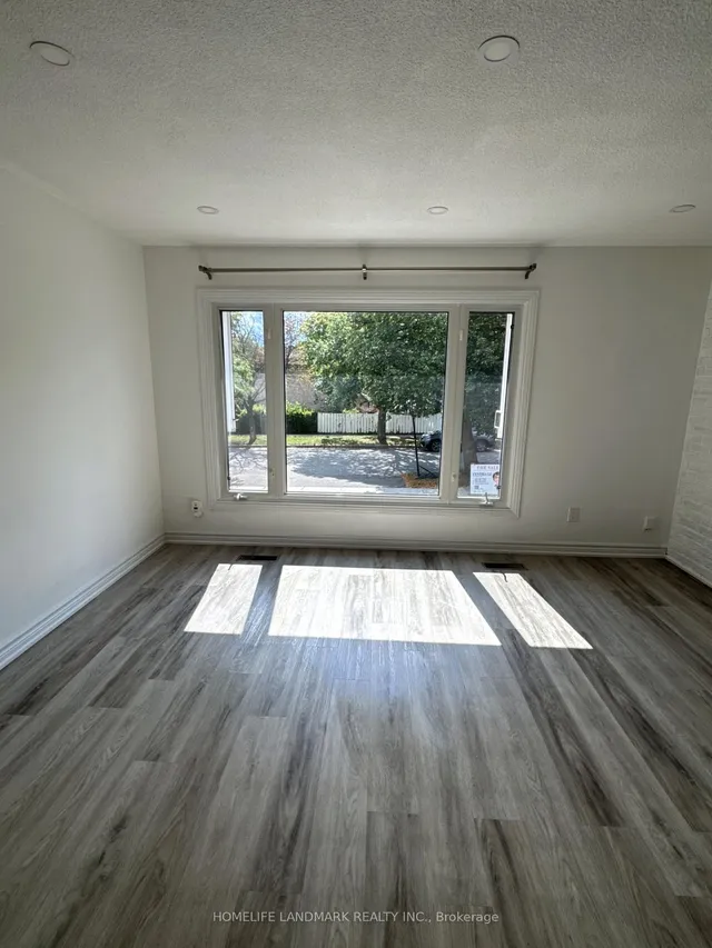 Additional image 17 of 104 Loganberry Cres