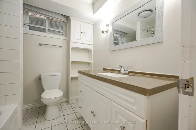 Additional image 38 of 240 Simmons Blvd
