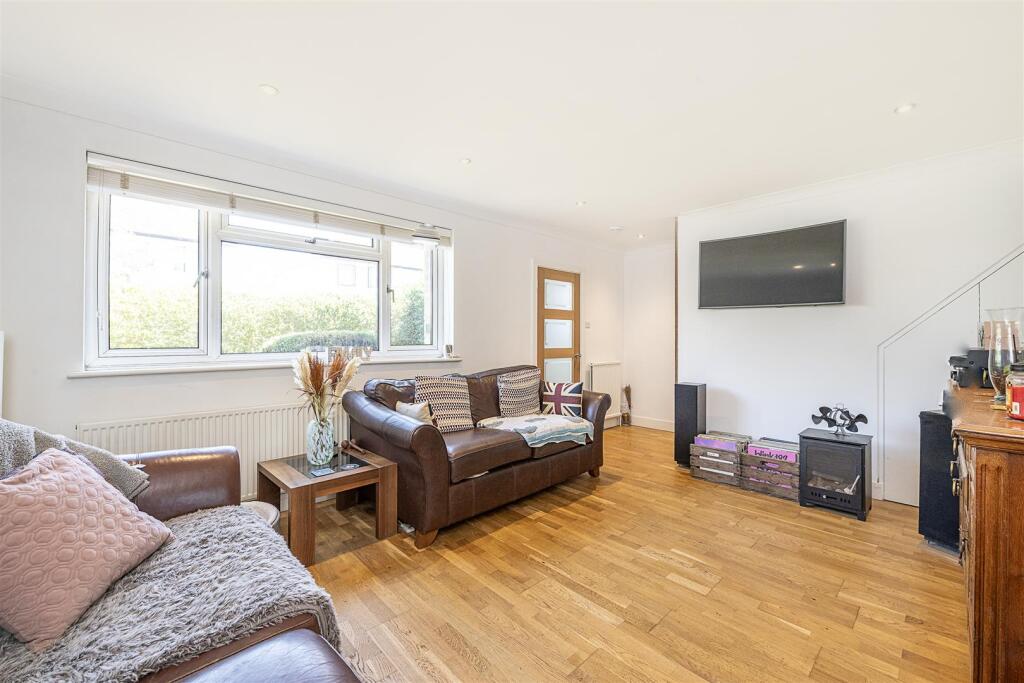 Additional image 6 of Jubilee Avenue, London Colney, St. Albans