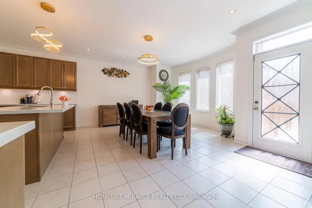 Additional image 10 of 86 JUNETOWN Circ