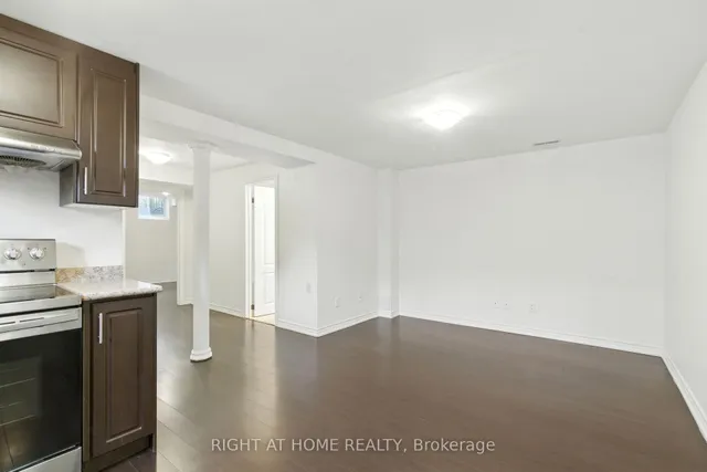 Additional image 34 of 1233 Lamont Cres