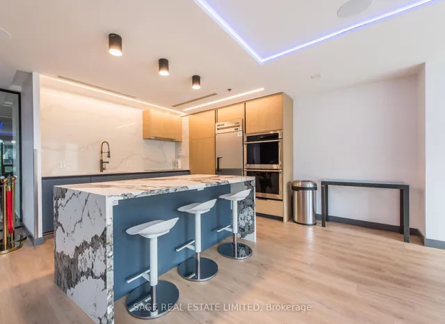 Additional image 39 of 281 Mutual St Unit 605