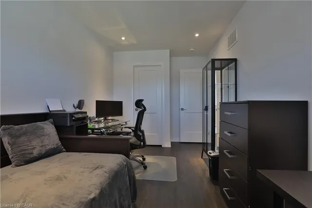 Additional image 27 of 94 Soho St