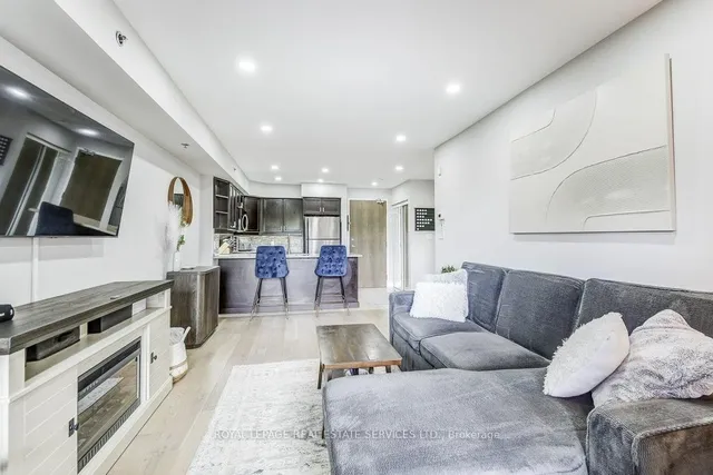 Additional image 25 of 3060 Rotary Way Unit 201