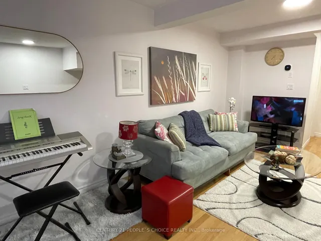 Additional image 33 of 83 Spadina Rd