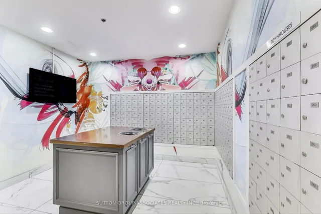 Additional image 34 of 1029 King St Unit 213