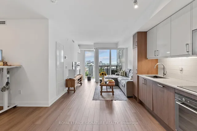 Additional image 6 of 77 Mutual St Unit 2501