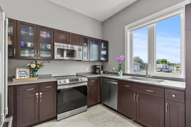 Additional image 43 of 43 Third Rd