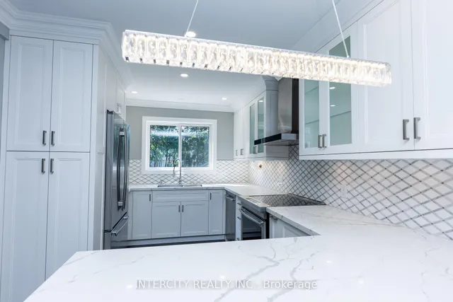 Additional image 14 of 19 Marowyne Dr