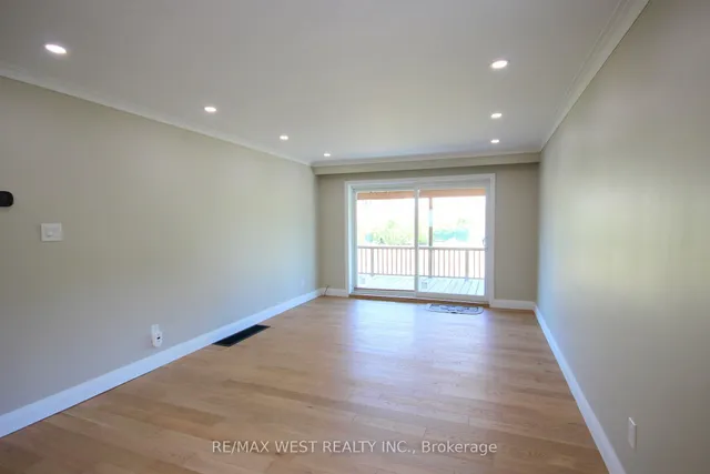 Additional image 9 of 7139 Darcel Ave