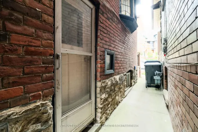 Additional image 39 of 382 Spadina Rd