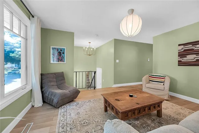 Additional image 8 of 158 Wendover Dr