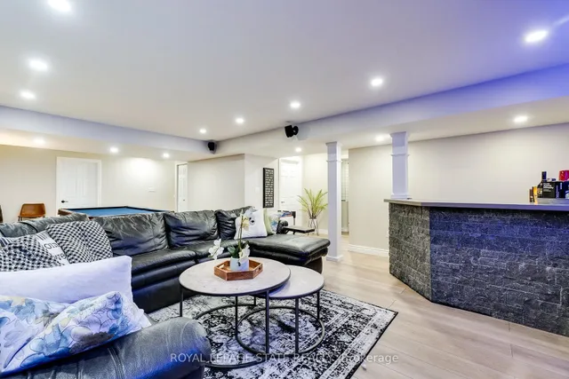 Additional image 35 of 274 Springvalley Cres