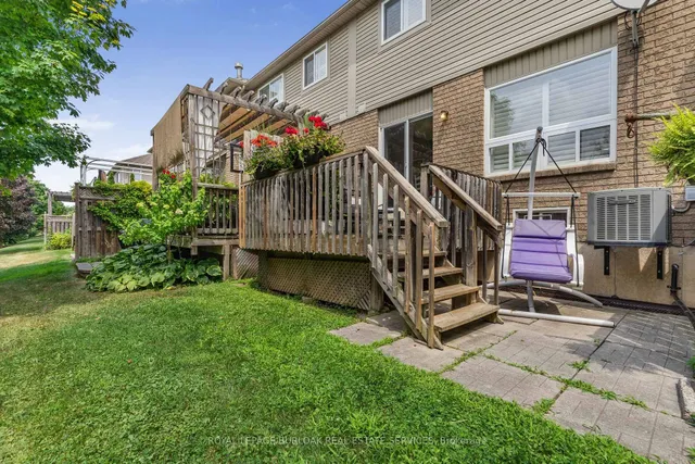 Additional image 29 of 130 Robert St Unit 32