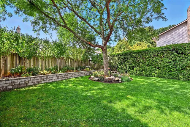 Additional image 32 of 10 Yorkview Pl