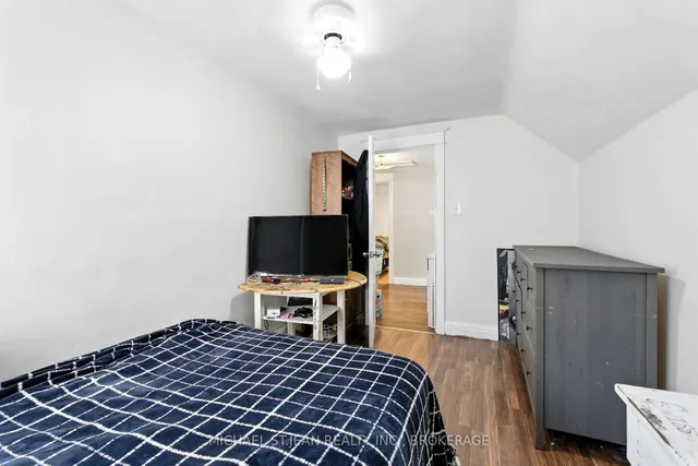 Additional image 17 of 98 Tuxedo Ave