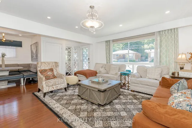 Additional image 9 of 28 AINSLIE Ave