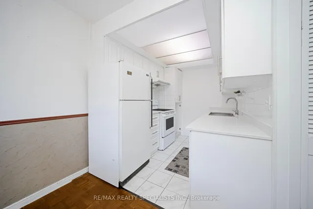 Additional image 21 of 28 Lincoln Crt