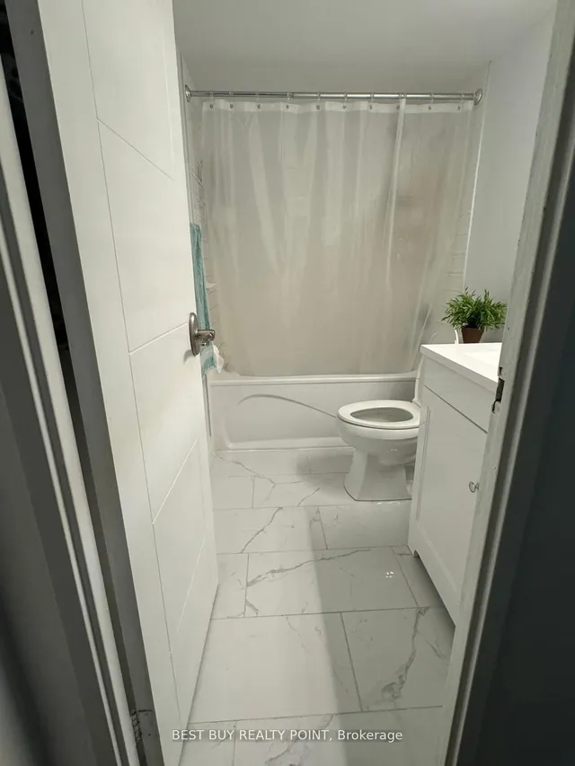 Additional image 22 of 15 La Rose Ave Unit 1007