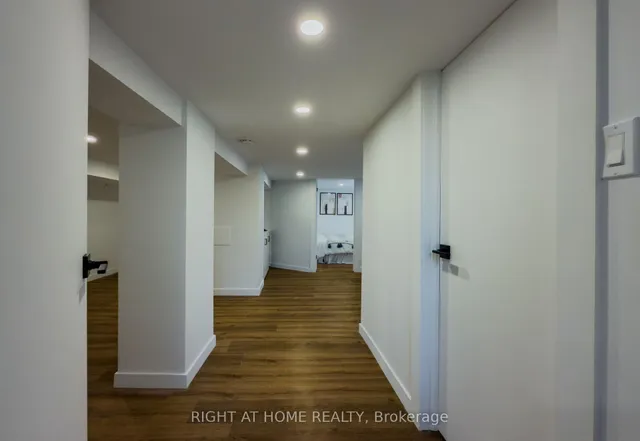 Additional image 35 of 32 Brenton St