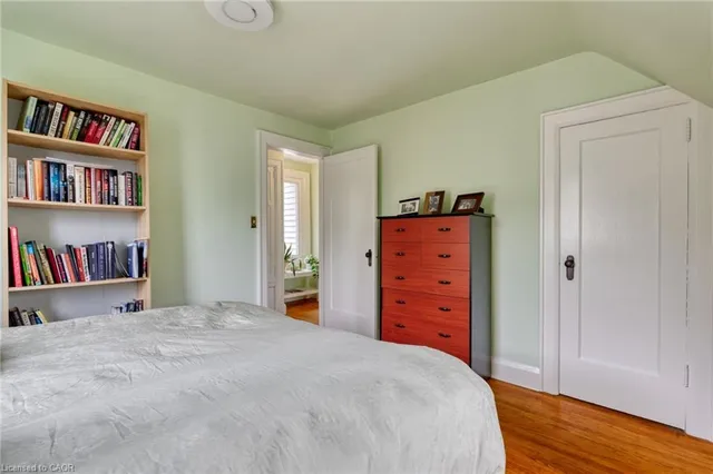 Additional image 19 of 33 East 12th St