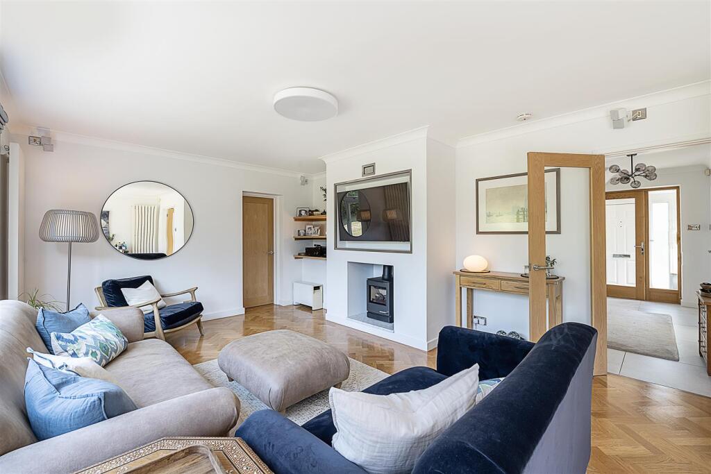 Additional image 16 of Tuffnells Way, Harpenden