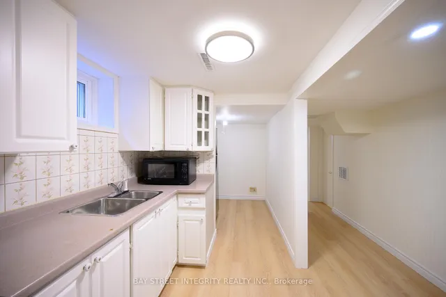 Additional image 27 of 106 Beland Ave