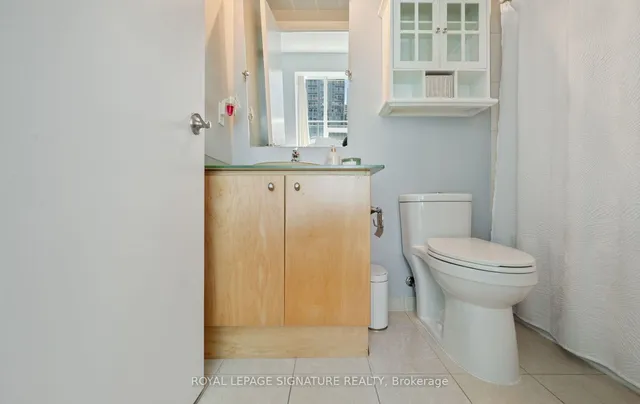 Additional image 21 of 8 Scollard St Unit 1405