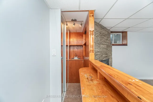 Additional image 34 of 28 Homeland Crt