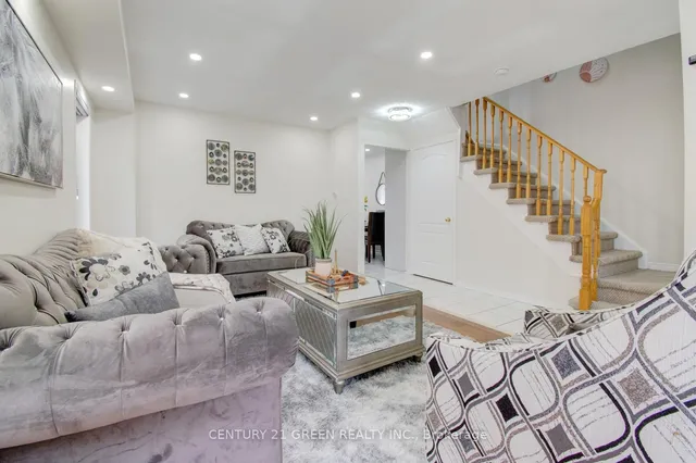 Additional image 14 of 26 Oatfield Rd