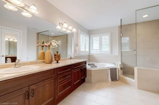 Additional image 35 of 47 Premier Rd