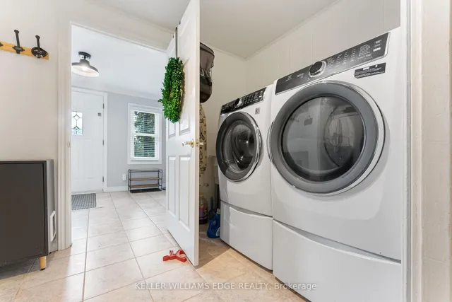 Additional image 19 of 982 Highway 8