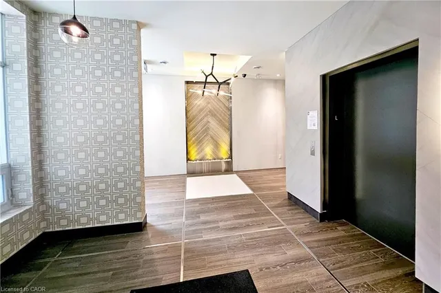 Additional image 4 of 479 Charlton Ave Unit 408